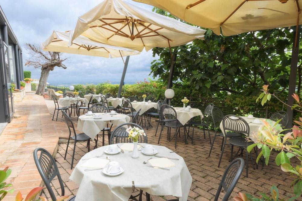 Hotel Dei Capitani 3*